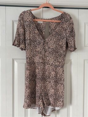 Gentle Fawn Beige Mini Dress with Black Spot Print